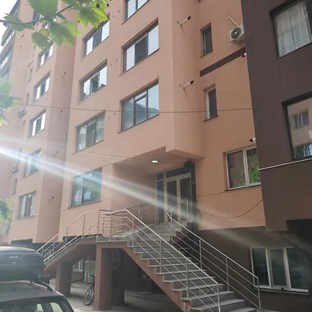 Apartment Calm-luxury Modern Free Parking Air Conditioning Espresso Bright View Complet Utilat Bukarest