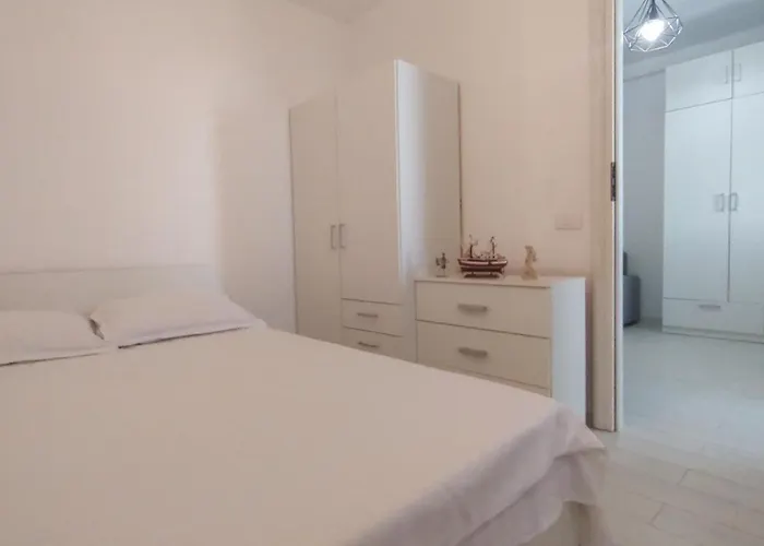 Calm-luxury Modern Free Parking Air Conditioning Espresso Bright View Complet Utilat Apartment *