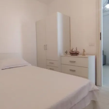 Calm-luxury Modern Free Parking Air Conditioning Espresso Bright View Complet Utilat דירה *